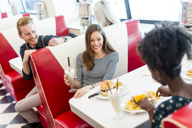 Atendimento Em Restaurantes E Lanchonetes: Dicas Para Melhorar Seu Relacionamento Com Os Clientes